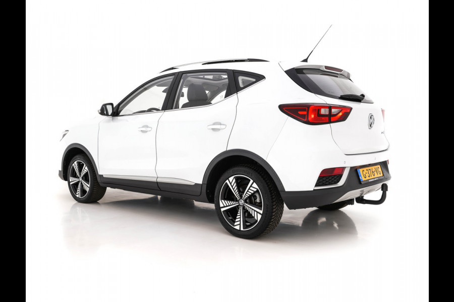 MG ZS EV Luxury 45 kWh (INCL-BTW) *PANO | FULL-LEATHER | CCS-FASTLOADER | KEYLESS | NAVI-FULLMAP | ADAPTIVE-CRUISE | CAMERA | HEATED-SEATS | CARPLAY | LANE-ASSIST | SPORT-SEATS | TOWBAR | 17"ALU*
