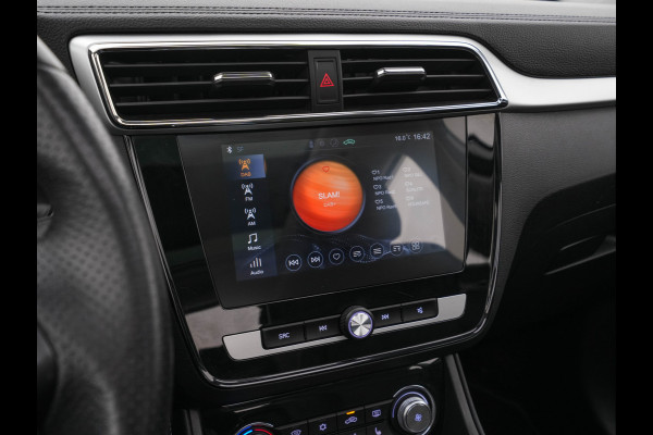 MG ZS EV Luxury 45 kWh (INCL-BTW) *PANO | FULL-LEATHER | CCS-FASTLOADER | KEYLESS | NAVI-FULLMAP | ADAPTIVE-CRUISE | CAMERA | HEATED-SEATS | CARPLAY | LANE-ASSIST | SPORT-SEATS | TOWBAR | 17"ALU*