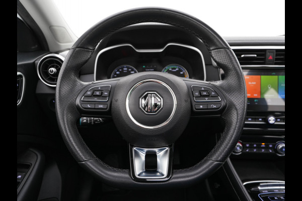 MG ZS EV Luxury 45 kWh (INCL-BTW) *PANO | FULL-LEATHER | CCS-FASTLOADER | KEYLESS | NAVI-FULLMAP | ADAPTIVE-CRUISE | CAMERA | HEATED-SEATS | CARPLAY | LANE-ASSIST | SPORT-SEATS | TOWBAR | 17"ALU*