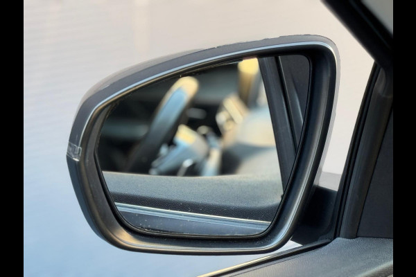 Peugeot 3008 1.2 PureTech AUTOMAAT Blue Lease Premium, afn trekhaak, camera,vele opties, nl auto met nationale auto pas
