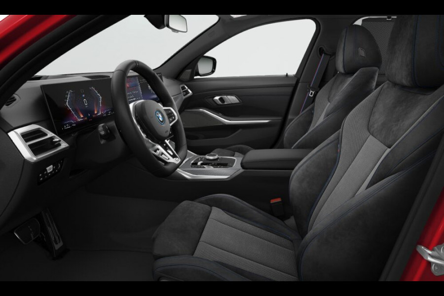 BMW 3 Serie Touring 330e xDrive M-Sport Pro - LCI 2 - Pano - Driving Ass Prof - Trekhaak