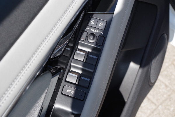 Land Rover Range Rover Evoque 1.5 P300e AWD R-Dynamic HSE PHEV, Schuif-Kanteldak, Meridan Sound, Memory