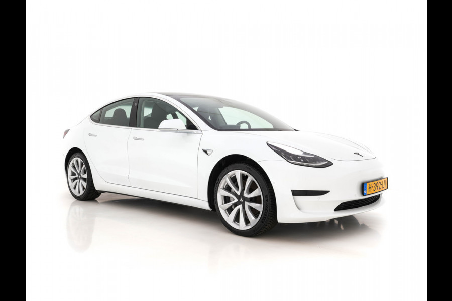 Tesla Model 3 Standard RWD Plus 60 kWh [ 3-Fase ] (INCL-BTW) Aut. *PANO | AUTO-PILOT | NAPPA-LEATHER | KEYLESS | FULL-LED | MEMORY-PACK | SURROUND-VIEW | DAB | CARPLAY | DIGI-COCKPIT | LANE-ASSIST | COMFORT-SEATS | 19"ALU*
