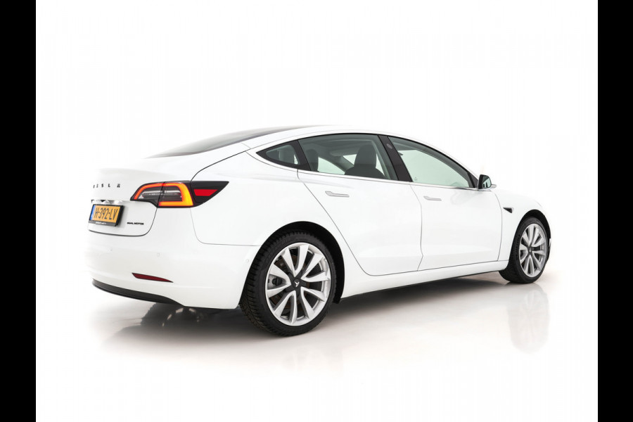 Tesla Model 3 Standard RWD Plus 60 kWh [ 3-Fase ] (INCL-BTW) Aut. *PANO | AUTO-PILOT | NAPPA-LEATHER | KEYLESS | FULL-LED | MEMORY-PACK | SURROUND-VIEW | DAB | CARPLAY | DIGI-COCKPIT | LANE-ASSIST | COMFORT-SEATS | 19"ALU*