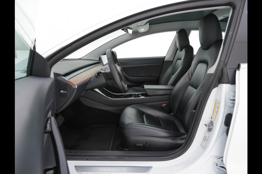 Tesla Model 3 Standard RWD Plus 60 kWh [ 3-Fase ] (INCL-BTW) Aut. *PANO | AUTO-PILOT | NAPPA-LEATHER | KEYLESS | FULL-LED | MEMORY-PACK | SURROUND-VIEW | DAB | CARPLAY | DIGI-COCKPIT | LANE-ASSIST | COMFORT-SEATS | 19"ALU*