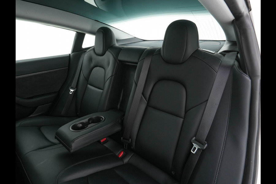 Tesla Model 3 Standard RWD Plus 60 kWh [ 3-Fase ] (INCL-BTW) Aut. *PANO | AUTO-PILOT | NAPPA-LEATHER | KEYLESS | FULL-LED | MEMORY-PACK | SURROUND-VIEW | DAB | CARPLAY | DIGI-COCKPIT | LANE-ASSIST | COMFORT-SEATS | 19"ALU*