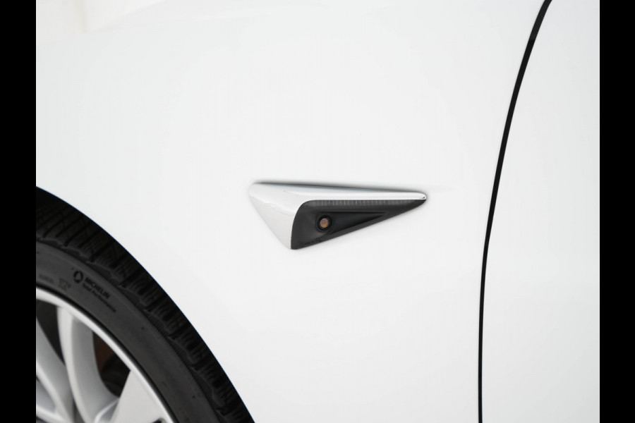 Tesla Model 3 Standard RWD Plus 60 kWh [ 3-Fase ] (INCL-BTW) Aut. *PANO | AUTO-PILOT | NAPPA-LEATHER | KEYLESS | FULL-LED | MEMORY-PACK | SURROUND-VIEW | DAB | CARPLAY | DIGI-COCKPIT | LANE-ASSIST | COMFORT-SEATS | 19"ALU*