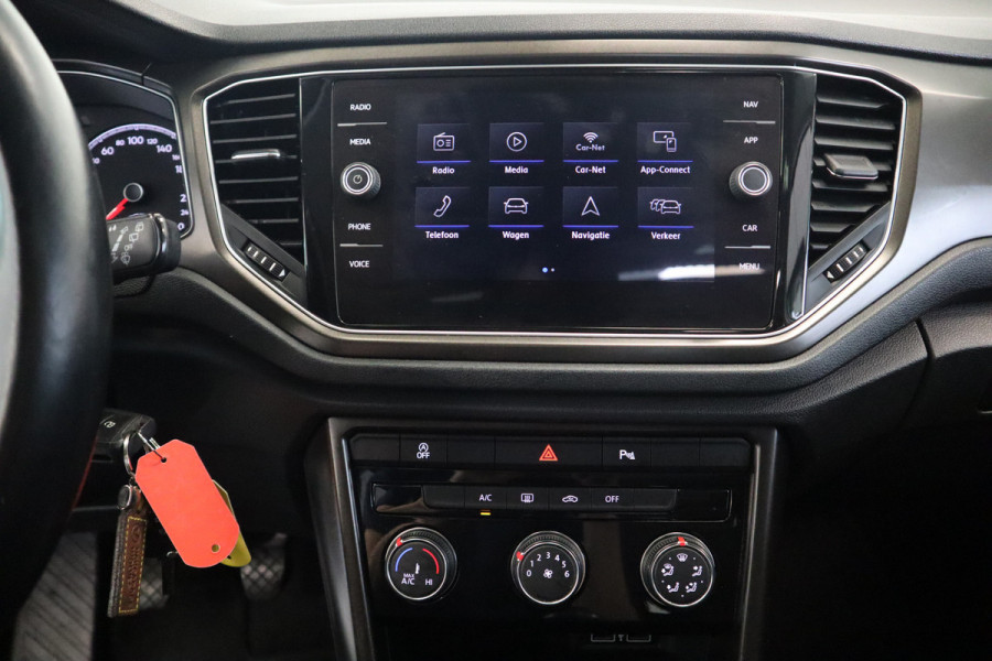 Volkswagen T-Roc 1.5 TSI Style 150pk Panoramadak Full-Led 18'lmv