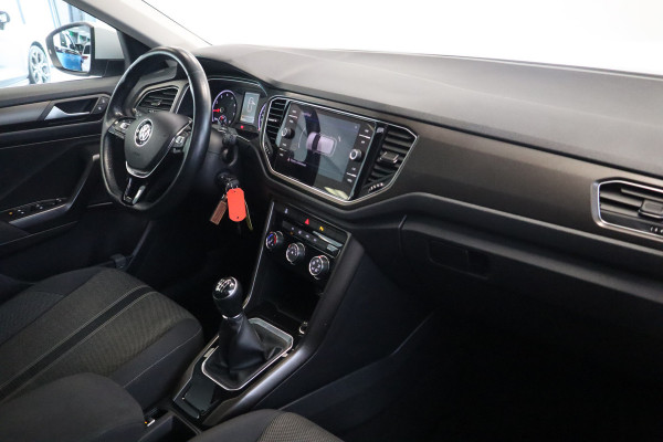 Volkswagen T-Roc 1.5 TSI Style 150pk Panoramadak Full-Led 18'lmv