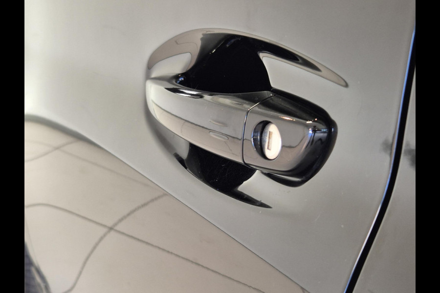 Peugeot 208 1.2 PureTech 100 Allure | Camera voor en achter Apple Carpla/Android Auto | Adaptieve Cruise Control | Dodehoekdetectie