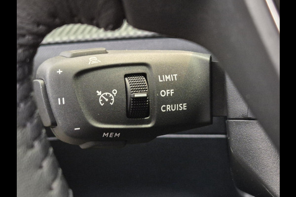 Peugeot 208 1.2 PureTech 100 Allure | Camera voor en achter Apple Carpla/Android Auto | Adaptieve Cruise Control | Dodehoekdetectie