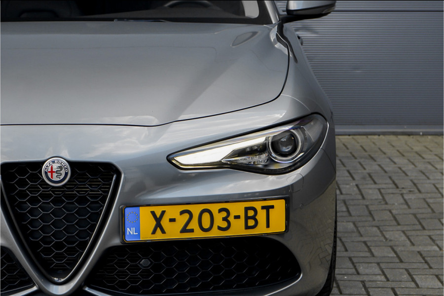 Alfa Romeo Giulia 2.0 T Veloce AWD Facelift CarPlay Leder 19"