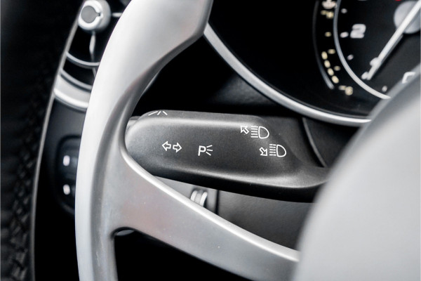 Alfa Romeo Giulia 2.0 T Veloce AWD Facelift CarPlay Leder 19"