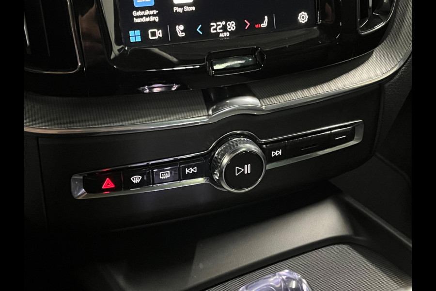 Volvo XC60 Recharge T6 AWD Black Edition Plus | Open dak | Adapt. Cruise | BLIS | 360 Camera |