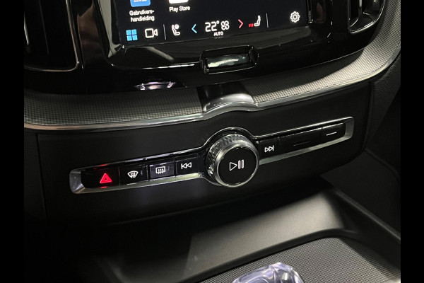 Volvo XC60 Recharge T6 AWD Black Edition Plus | Open dak | Adapt. Cruise | BLIS | 360 Camera |
