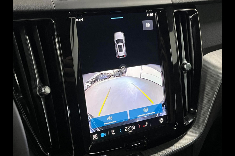 Volvo XC60 Recharge T6 AWD Black Edition Plus | Open dak | Adapt. Cruise | BLIS | 360 Camera |