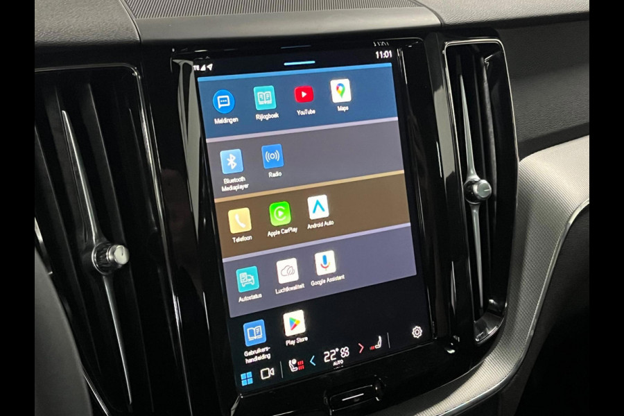 Volvo XC60 Recharge T6 AWD Black Edition Plus | Open dak | Adapt. Cruise | BLIS | 360 Camera |