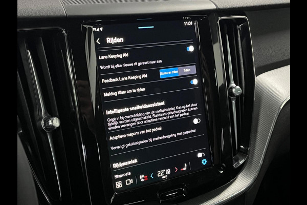 Volvo XC60 Recharge T6 AWD Black Edition Plus | Open dak | Adapt. Cruise | BLIS | 360 Camera |