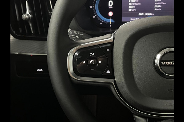 Volvo XC60 Recharge T6 AWD Black Edition Plus | Open dak | Adapt. Cruise | BLIS | 360 Camera |