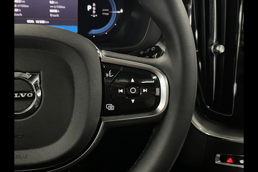Volvo XC60 Recharge T6 AWD Black Edition Plus | Open dak | Adapt. Cruise | BLIS | 360 Camera |