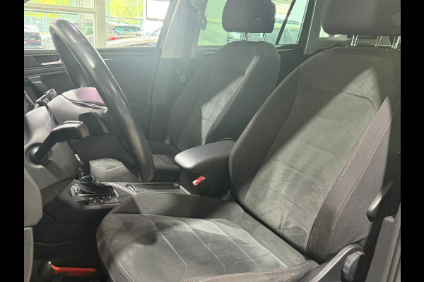 Volkswagen Tiguan 1.5 TSI ACT Highline | Pano | Camera | ACC | Apple Carplay