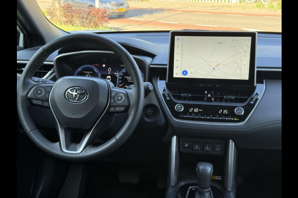 Toyota Corolla Cross 2.0 High Power Hybrid Style | Eerste eigenaar, Dodehoekherkenning, Parkeersensoren, Stoel + Stuurverwarming, Parelmoer wit