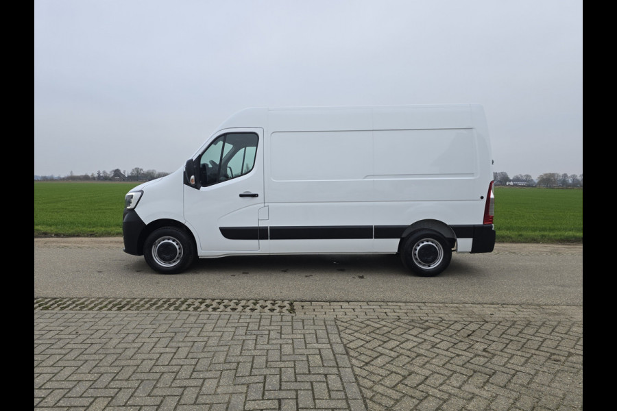 Renault Master T33 2.3 dCi 135 L2 H2 Comfort 135 Pk - Euro 6 - Airco - Cruise Control