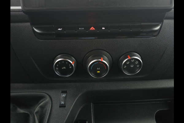 Renault Master T33 2.3 dCi 135 L2 H2 Comfort 135 Pk - Euro 6 - Airco - Cruise Control
