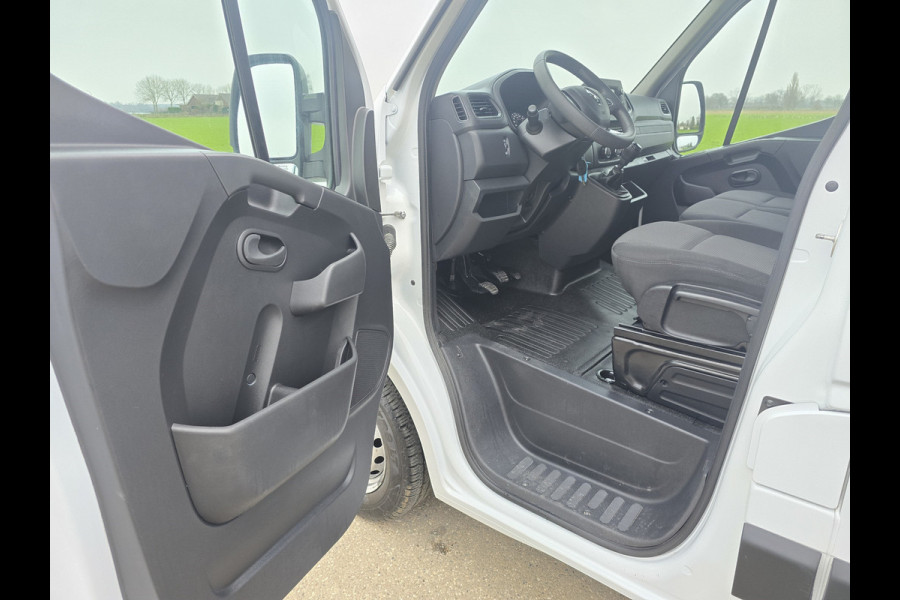 Renault Master T33 2.3 dCi 135 L2 H2 Comfort 135 Pk - Euro 6 - Airco - Cruise Control