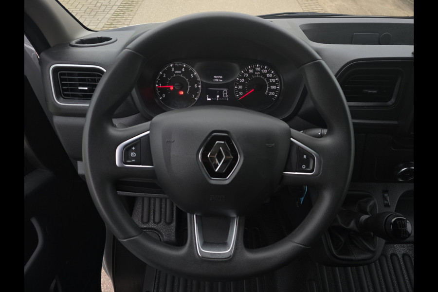 Renault Master T33 2.3 dCi 135 L2 H2 Comfort 135 Pk - Euro 6 - Airco - Cruise Control