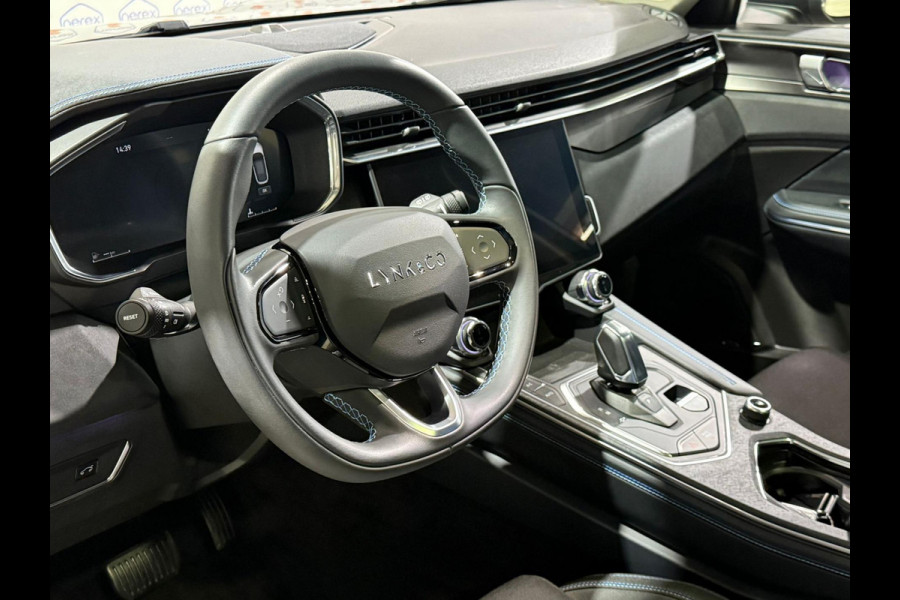 Lynk & Co 01 1.5 Mild Hybride/PANO/ACC/CAMERA/BLIS/APPLE-CARPLAY