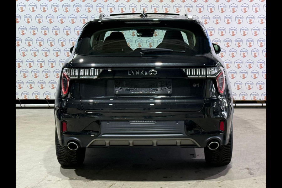 Lynk & Co 01 1.5 Mild Hybride/PANO/ACC/CAMERA/BLIS/APPLE-CARPLAY