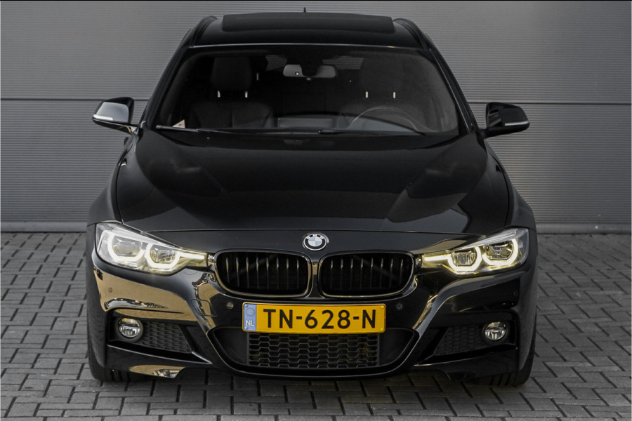 BMW 3 Serie Touring 320i Edition M Sport Shadow Pano Navi Pro Camera 19"
