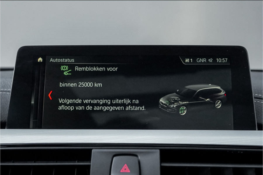 BMW 3 Serie Touring 320i Edition M Sport Shadow Pano Navi Pro Camera 19"