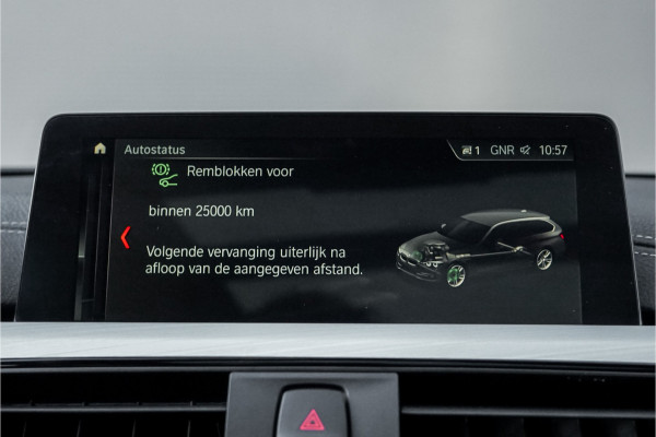BMW 3 Serie Touring 320i Edition M Sport Shadow Pano Navi Pro Camera 19"