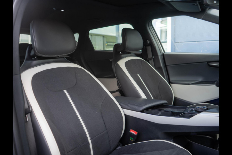 Kia Ev6 GT-Line 84.0 kWh | NIEUW MODEL | Stoelverwarming en -ventilatie | 20 inch velgen | 360° Camera | Meridian Surround | Digital Key 2.0 | Panoramadak | Aut. Kofferklep | ACTIE AANBIEDING