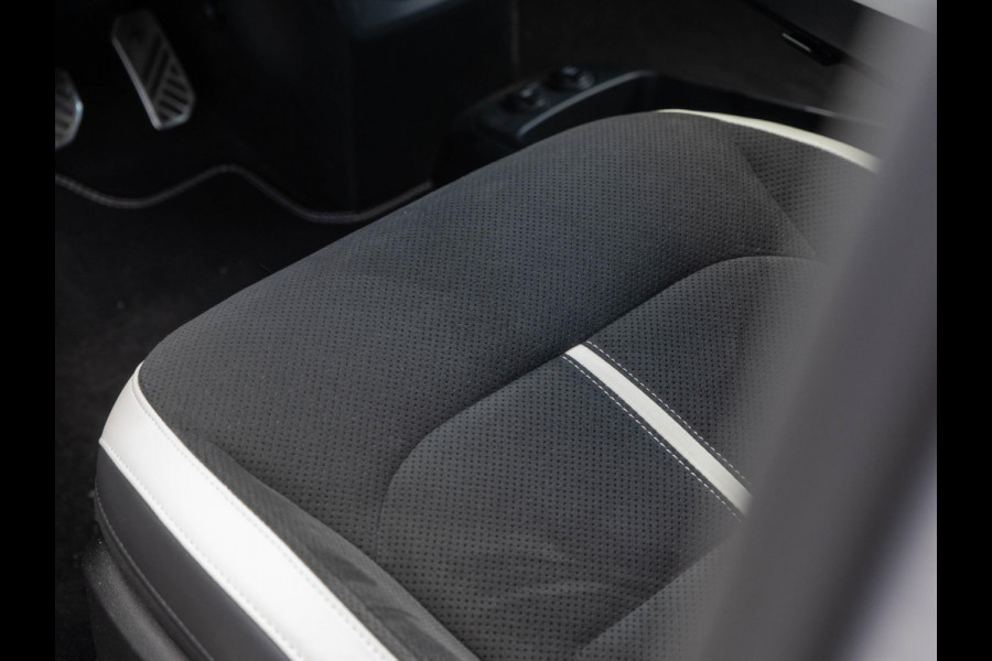 Kia Ev6 GT-Line 84.0 kWh | NIEUW MODEL | Stoelverwarming en -ventilatie | 20 inch velgen | 360° Camera | Meridian Surround | Digital Key 2.0 | Panoramadak | Aut. Kofferklep | ACTIE AANBIEDING
