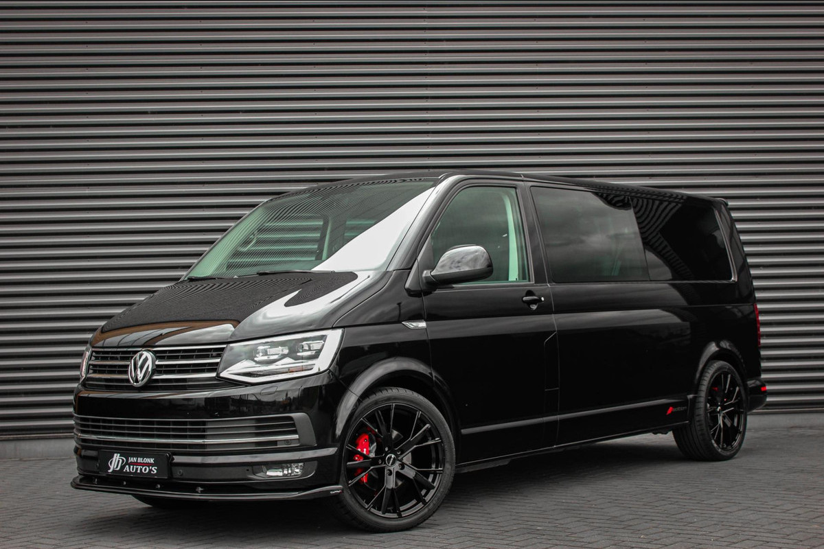 Volkswagen Transporter 2.0 TDI L2H1 DC 150PK JB- EDTION / LEDEREN BEKLEDING / TREKHAAK / APPLE CARPLAY / AIRCO / NAVIGATIE / FULL Volkswagen Transporter 2.0 TDI L2H1 DC 150PK JB- EDTION / LEDEREN BEKLEDING / TREKHAAK / APPLE CARPLAY / AIRCO / NAVIGATIE / FULL