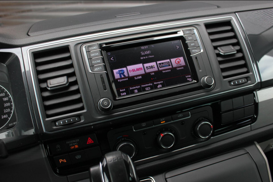 Volkswagen Transporter 2.0 TDI L2H1 DC 150PK JB- EDTION / LEDEREN BEKLEDING / TREKHAAK / APPLE CARPLAY / AIRCO / NAVIGATIE / FULL