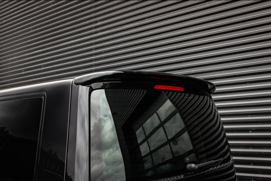 Volkswagen Transporter 2.0 TDI L2H1 DC 150PK JB- EDTION / LEDEREN BEKLEDING / TREKHAAK / APPLE CARPLAY / AIRCO / NAVIGATIE / FULL