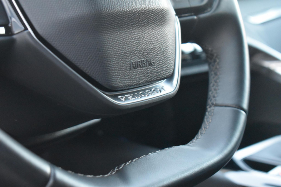 Peugeot 3008 1.2 PureTech 130PK Allure | Carplay | Camera | 19 inch. | Incl. garantie