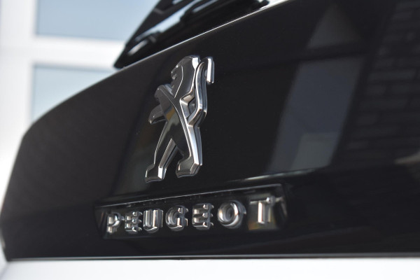 Peugeot 3008 1.2 PureTech 130PK Allure | Carplay | Camera | 19 inch. | Incl. garantie