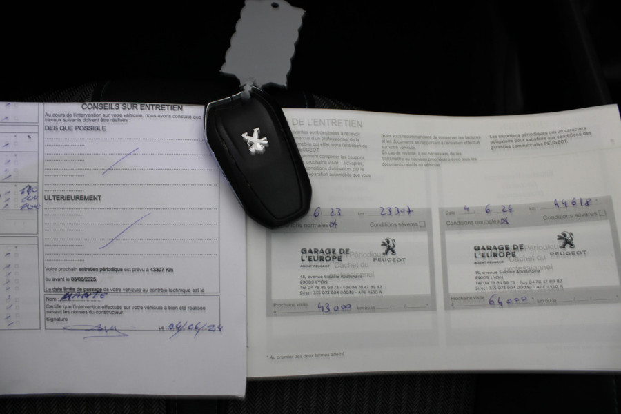 Peugeot 5008 1.2 PureTech Allure Pack |Camera|Navi|