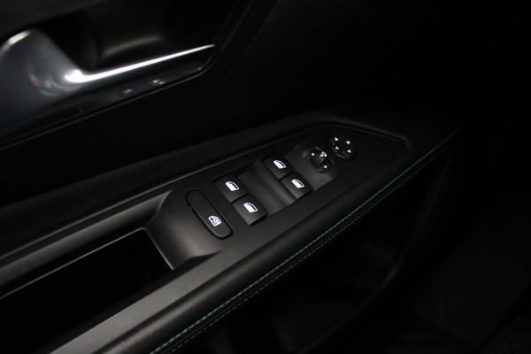Peugeot 5008 1.2 PureTech Allure Pack |Camera|Navi|