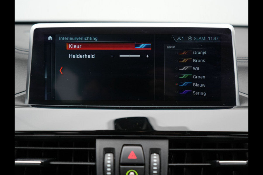 BMW X1 xDrive25e X Line Plug In Hybrid 221pk Dealer O.H. PHEV | Sportstoelen Verwarmd | Adaptive Cruise | Navigatie | Sfeerverlichting | Climate Control | DAB | LED Koplampen | L.M. 18" |