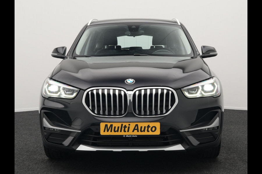 BMW X1 xDrive25e X Line Plug In Hybrid 221pk Dealer O.H. PHEV | Sportstoelen Verwarmd | Adaptive Cruise | Navigatie | Sfeerverlichting | Climate Control | DAB | LED Koplampen | L.M. 18" |