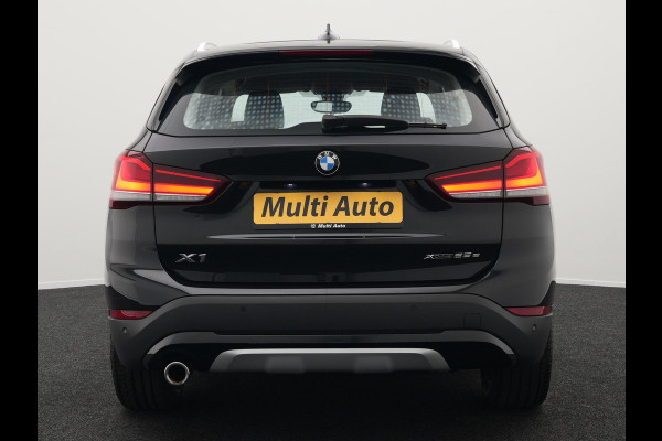 BMW X1 xDrive25e X Line Plug In Hybrid 221pk Dealer O.H. PHEV | Sportstoelen Verwarmd | Adaptive Cruise | Navigatie | Sfeerverlichting | Climate Control | DAB | LED Koplampen | L.M. 18" |