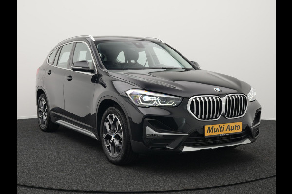 BMW X1 xDrive25e X Line Plug In Hybrid 221pk Dealer O.H. PHEV | Sportstoelen Verwarmd | Adaptive Cruise | Navigatie | Sfeerverlichting | Climate Control | DAB | LED Koplampen | L.M. 18" |