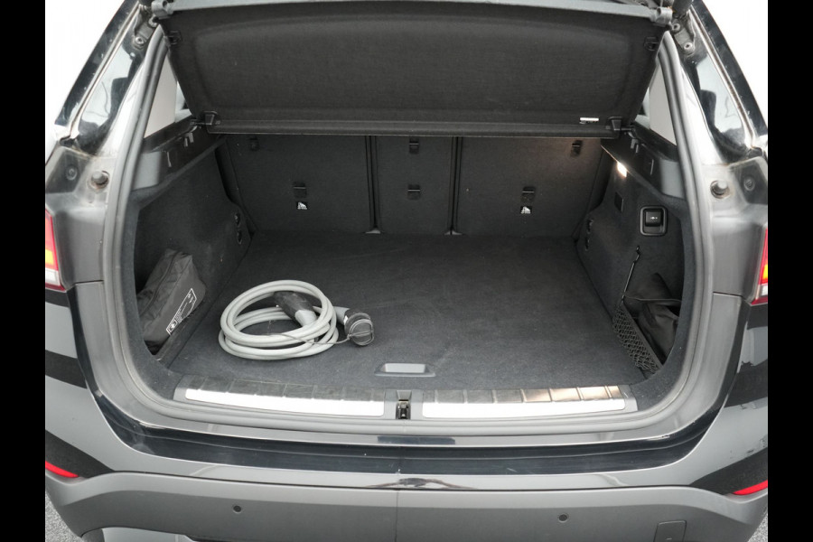 BMW X1 xDrive25e X Line Plug In Hybrid 221pk Dealer O.H. PHEV | Sportstoelen Verwarmd | Adaptive Cruise | Navigatie | Sfeerverlichting | Climate Control | DAB | LED Koplampen | L.M. 18" |