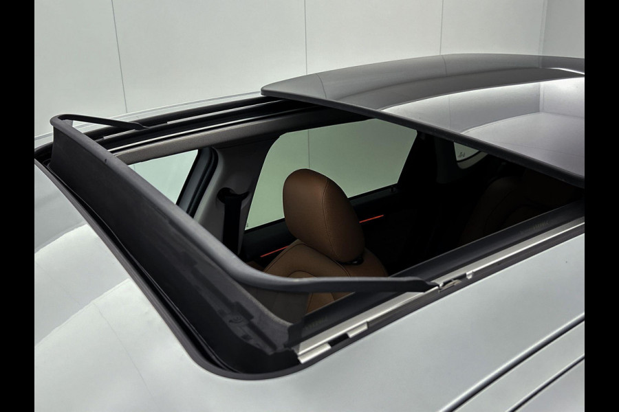 BMW 2 Serie Active Tourer 218i High Executive Automaat (PANORAMADAK, STOELVERWARMING, HEAD-UP, CAMERA, DEALER ONDERHOUDEN)